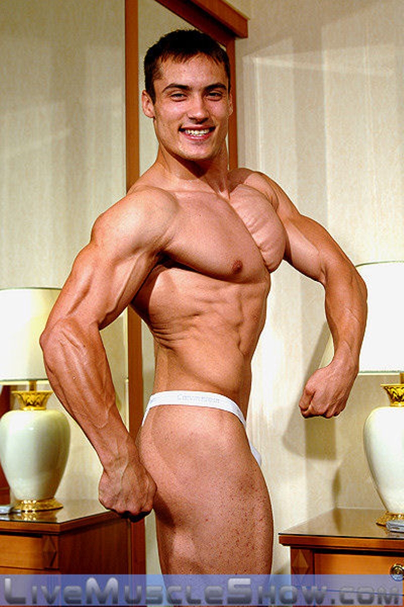 nude bodybuilder – Men for Men Blog