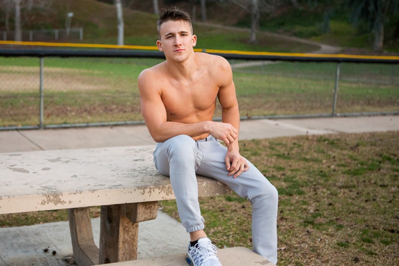 800px x 533px - Sexy nude baseball player Martin jerks his big dick to a ...