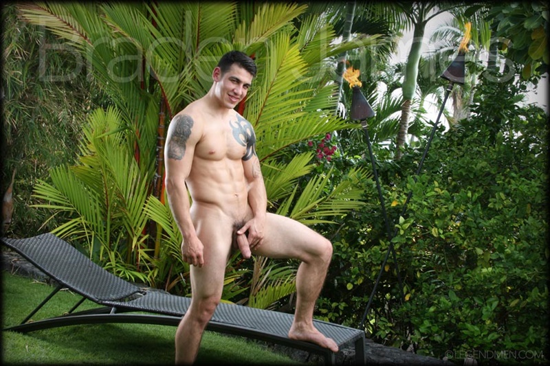 Hot sexy nude muscle dude Legend Men Braden James in all his ...