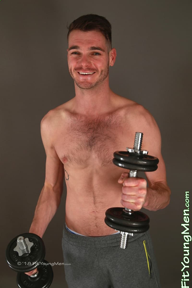 Hairy Gym Porn - Sexy hairy young ripped stud Lukas Merton shows off his hard ...